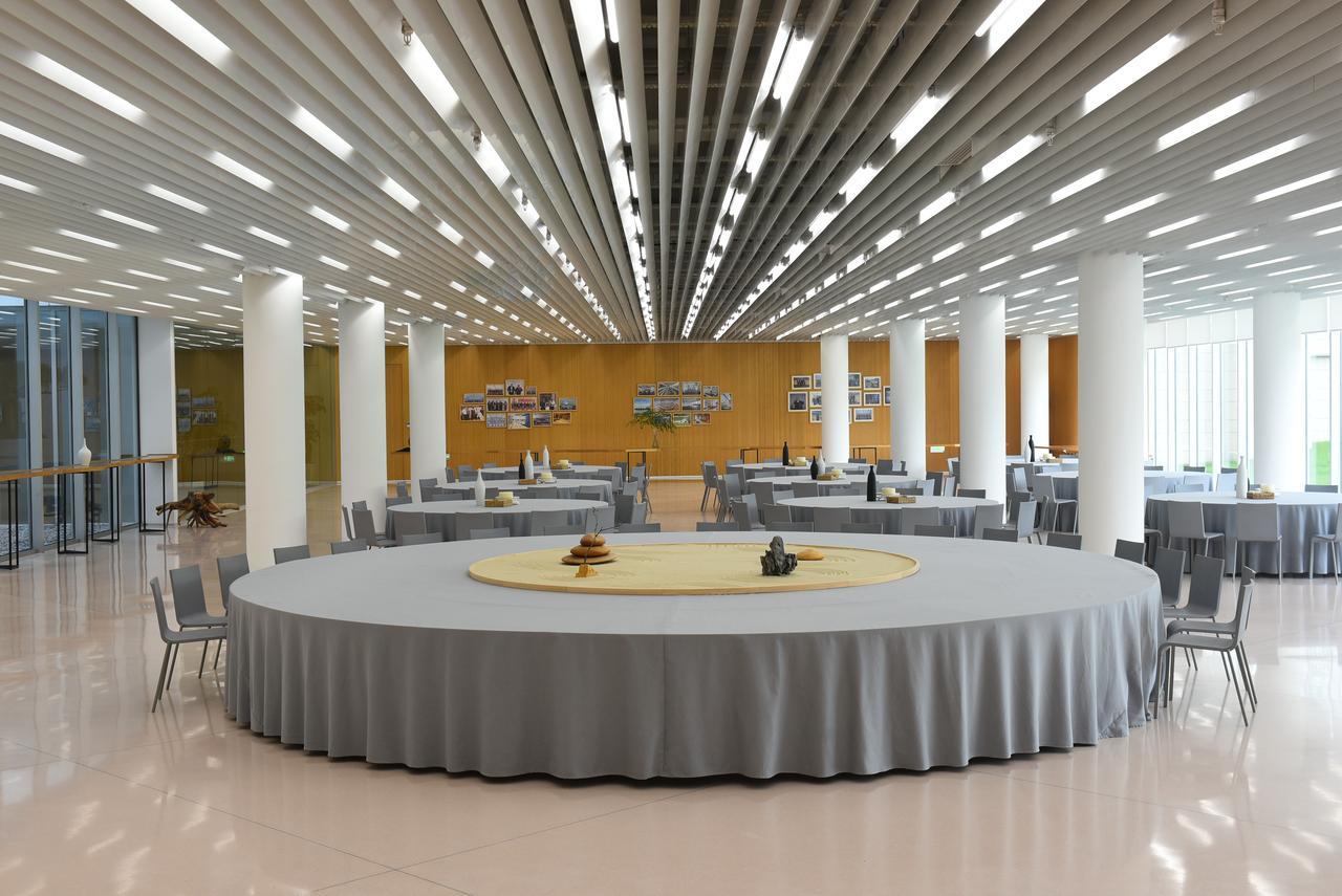 Jiaxing Goliah Hotel Bagian luar foto