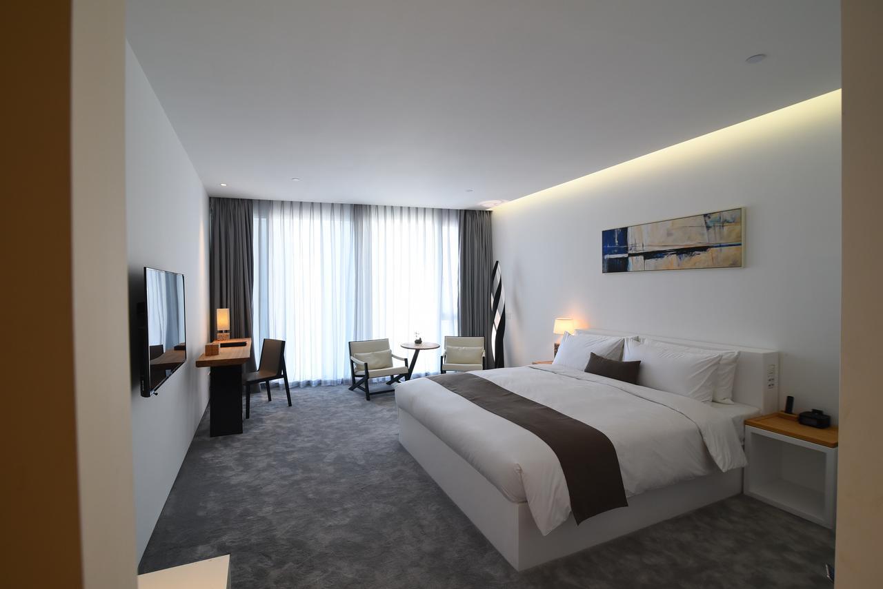 Jiaxing Goliah Hotel Bagian luar foto